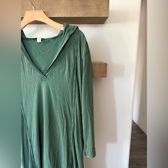 Daily Practice by Anthropologie|Long sleeve hooded midi dress in cotton/modal• - Picture 6 of 16